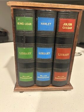 Vintage Shakespeare Faux Book Hidden Storage Box Wood Jewelry Trinket Chest